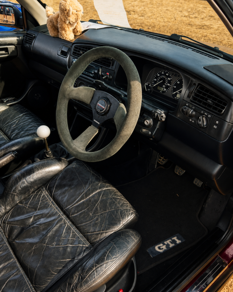 Just Another Ten Miles 8 90s-inspired dashboard and steering wheel in Dave Keenan's modified Mk3 Golf GTI